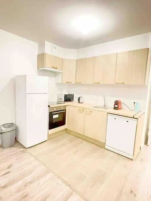 New : - 20%, 8/6/4 Voyageurs Apartment Bagneux